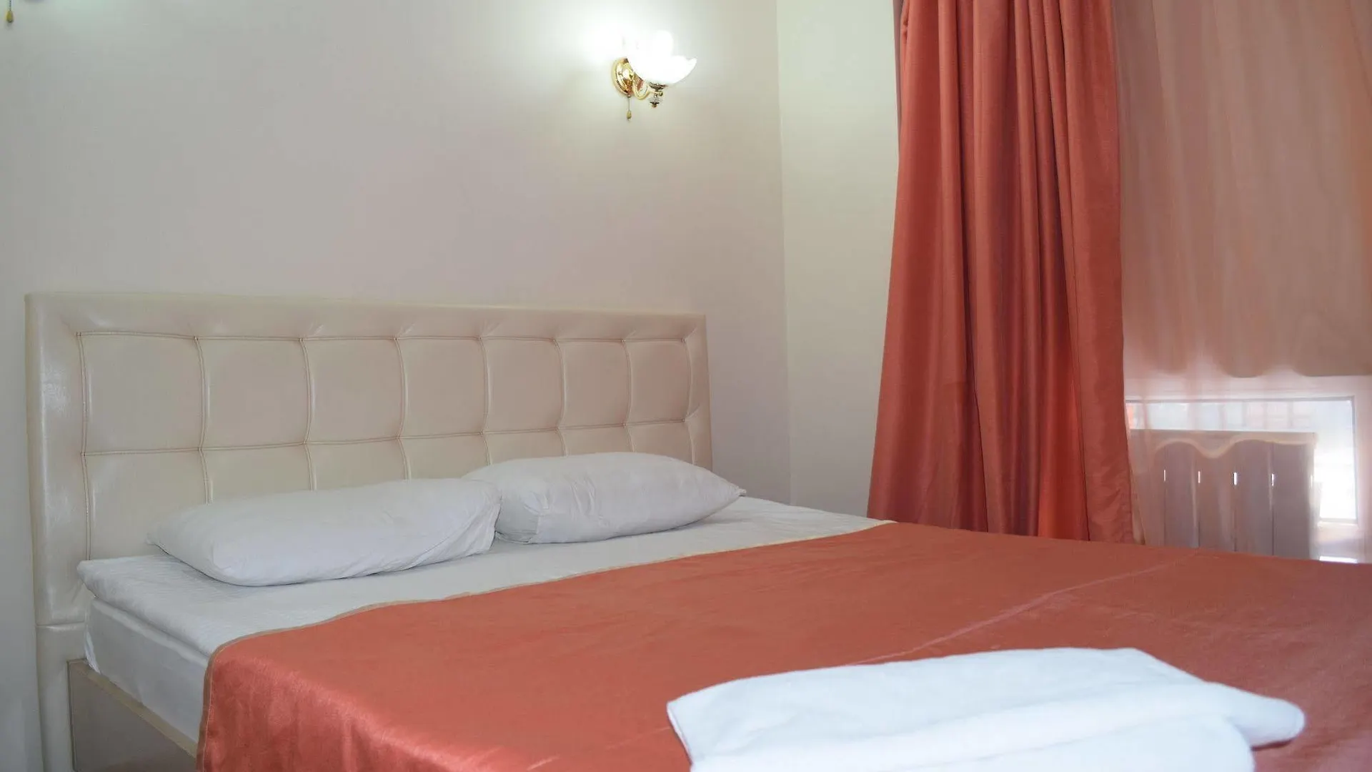 Bayterek Hotel Αστάνα 3*,  Καζακστάν